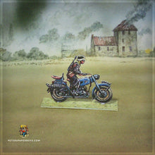 Load image into Gallery viewer, WW2 Kübelwagen typ 82 Schwartzgrau Camo3 – BMW R75 Schwartzgrau Sidecar